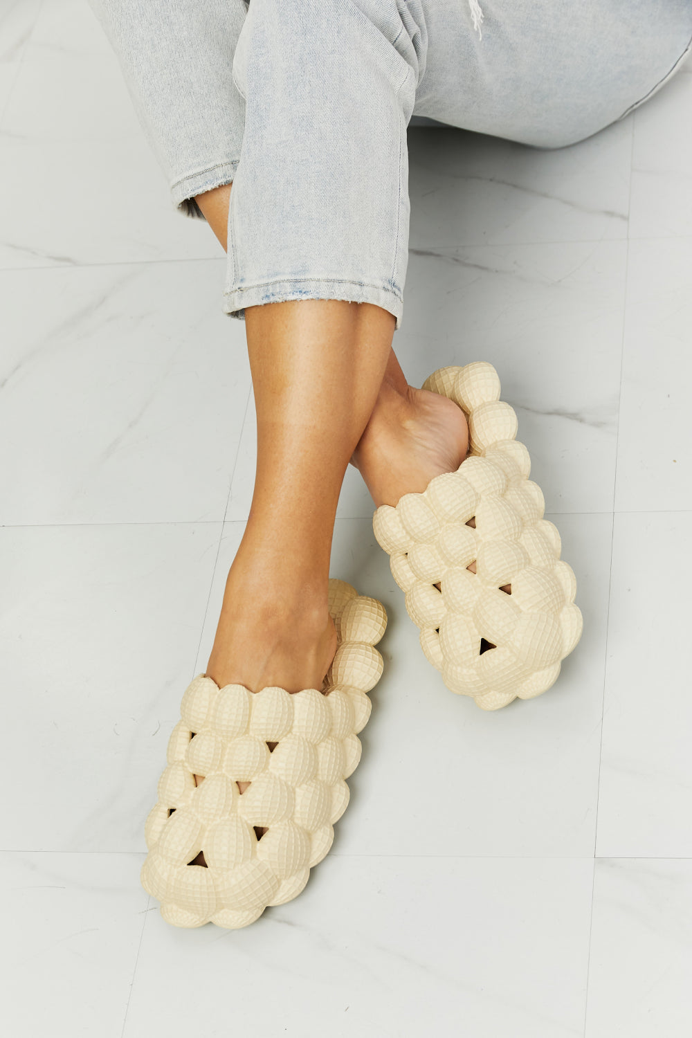 Bubble Slides in Cream